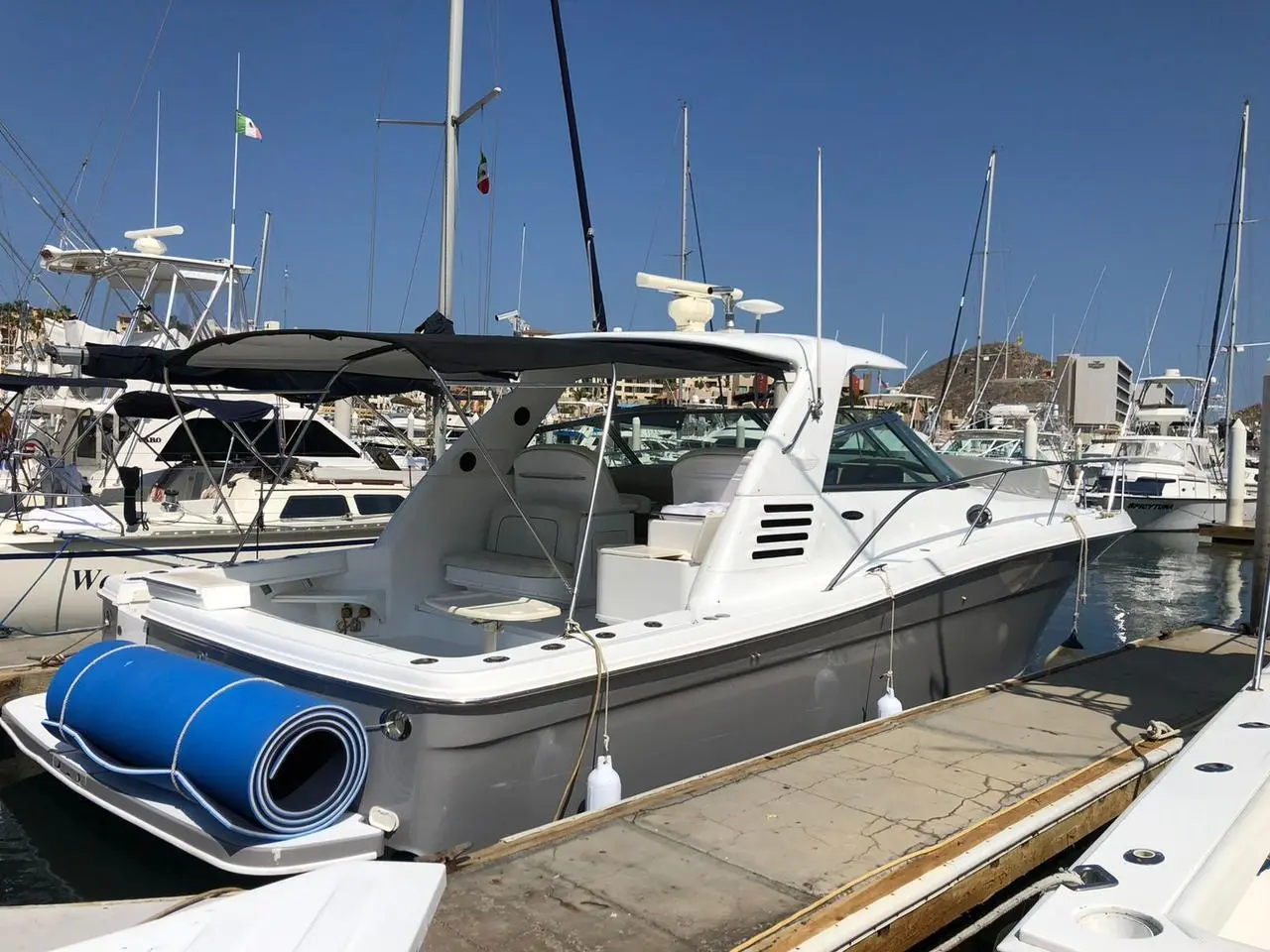 Tonterias - Fishing boat in Cabo San Lucas